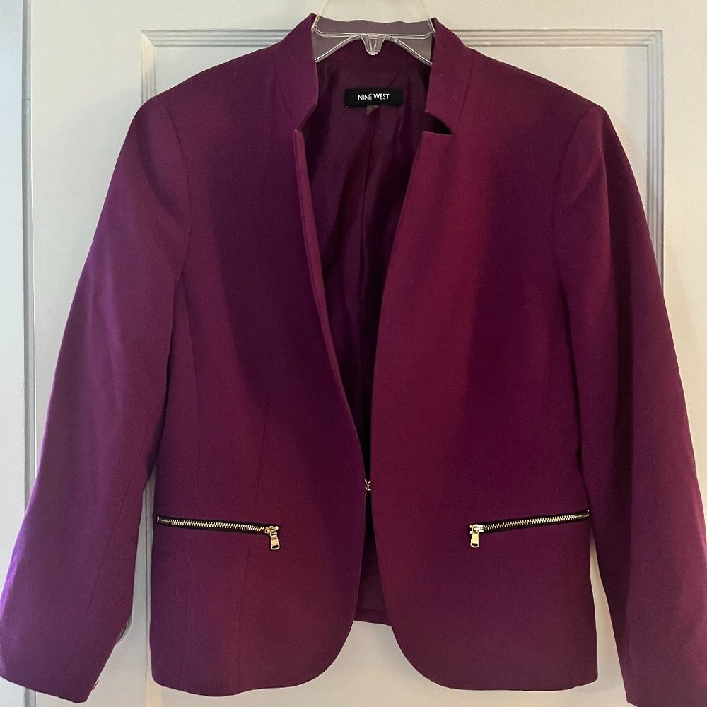 Women's suit jacket size 10